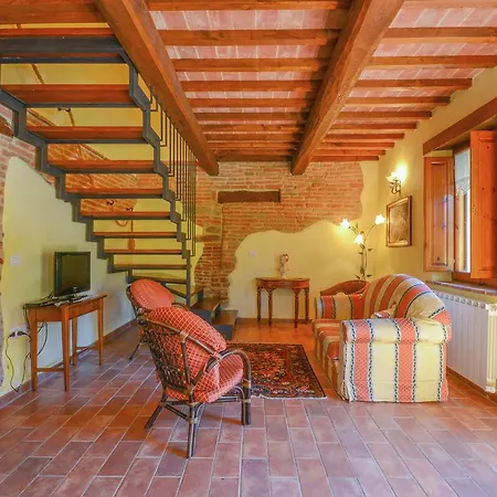 別荘 Holiday Borgo Rossini La Cascina カスティリオーネ・デル・ラーゴ